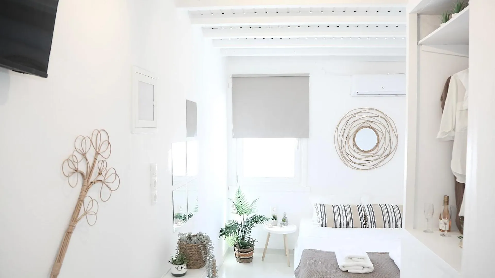 Whitelist Studios In Mykonos Town Greece